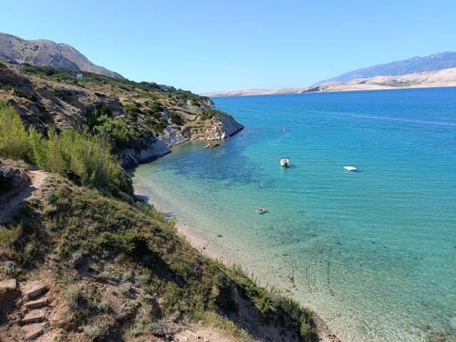 Photo 2 by Patryk B. about renting a Volkswagen Polo in Croatia (7/9/25)