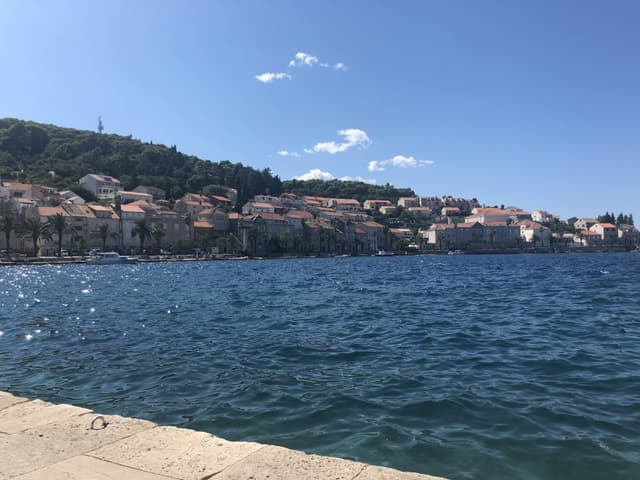 Photo 3 by Nicola R. about hiring a Volkswagen Polo at Dubrovnik Airport (18/09/24)