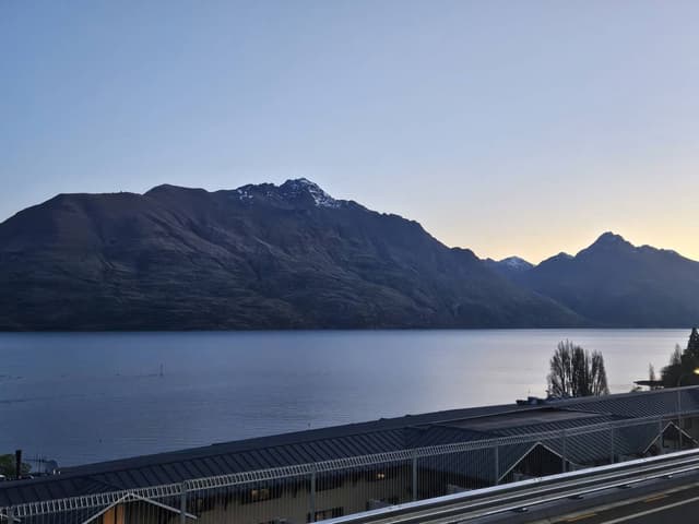 Photo 1 by Lynne M. (10/20/25)