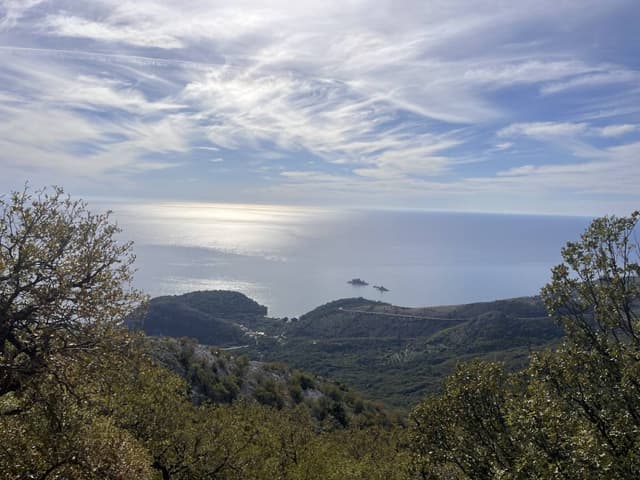 Photo 2 by Krzysztof C. about renting a Volkswagen Polo at Podgorica Airport (10/18/24)