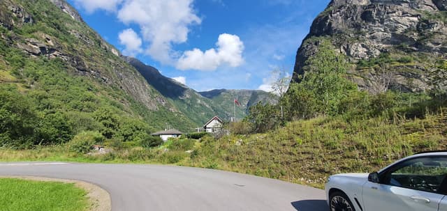 Photo 2 by Ravi S. (9/9/23)