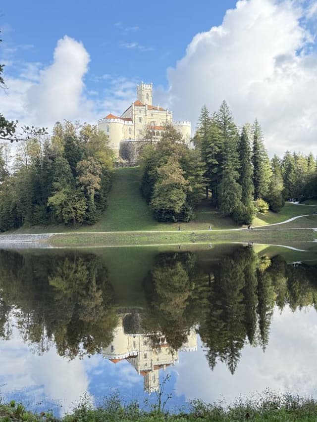 Photo 5 by Rogerio G. about hiring a Kia Rio at Zagreb Airport (13/10/24)