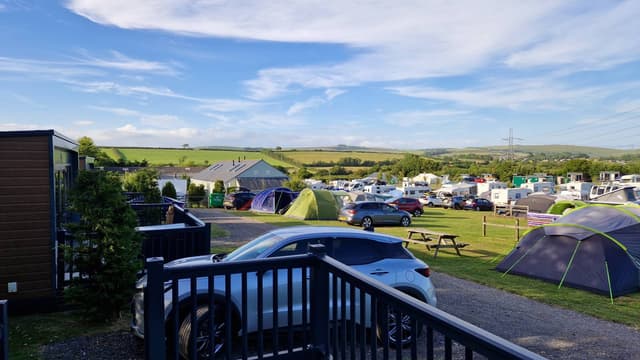 Peter P. 5. számú fényképe (24. 07. 04.)