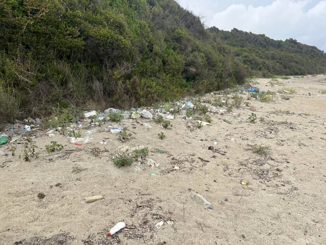 Photo 4 by Slawomir P. about hiring a Citroen C3 in Tirana (22/08/24)