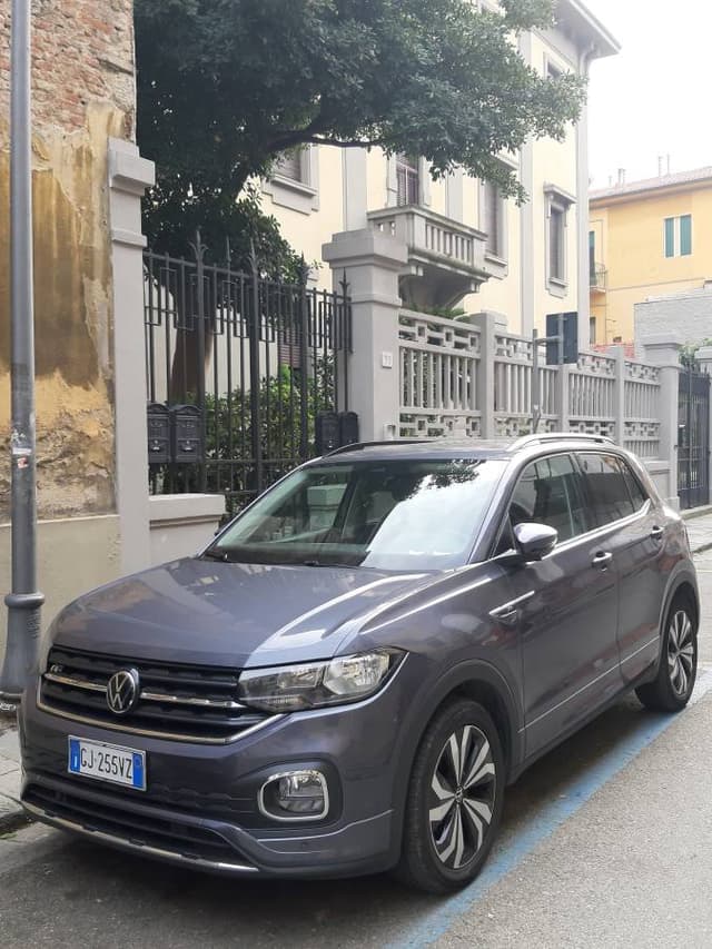 Photo 1 by Pasqualino G. about hiring a Renault Clio at Pisa Airport (01/01/24)