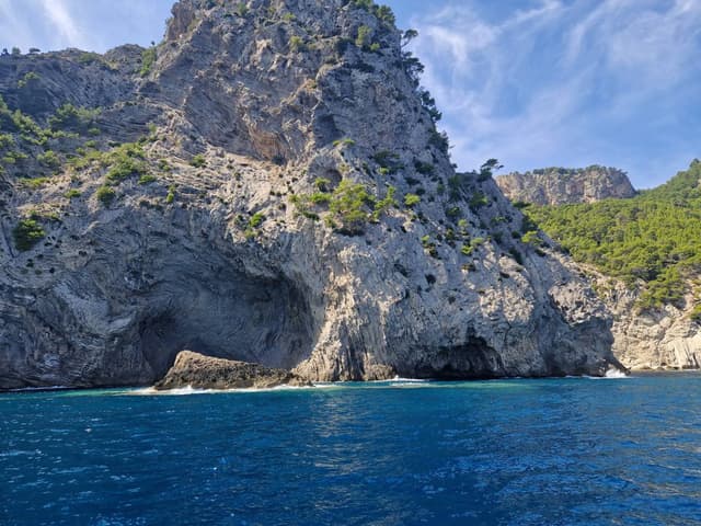 Photo 6 by Graham D. about renting a Nissan Juke in Mallorca (9/2/24)