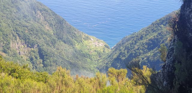 Photo 3 by Dirk M. about hiring a Volkswagen T-Roc in Funchal (17/05/24)