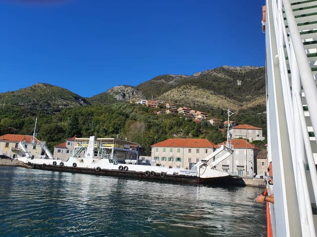 Photo 4 by Nabil B. about renting a Volkswagen Polo at Podgorica Airport (11/19/23)