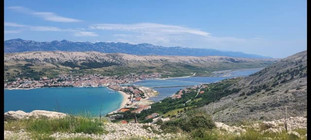 Photo 3 by Daniel W. about hiring a Volkswagen T-Cross in Croatia (06/06/25)