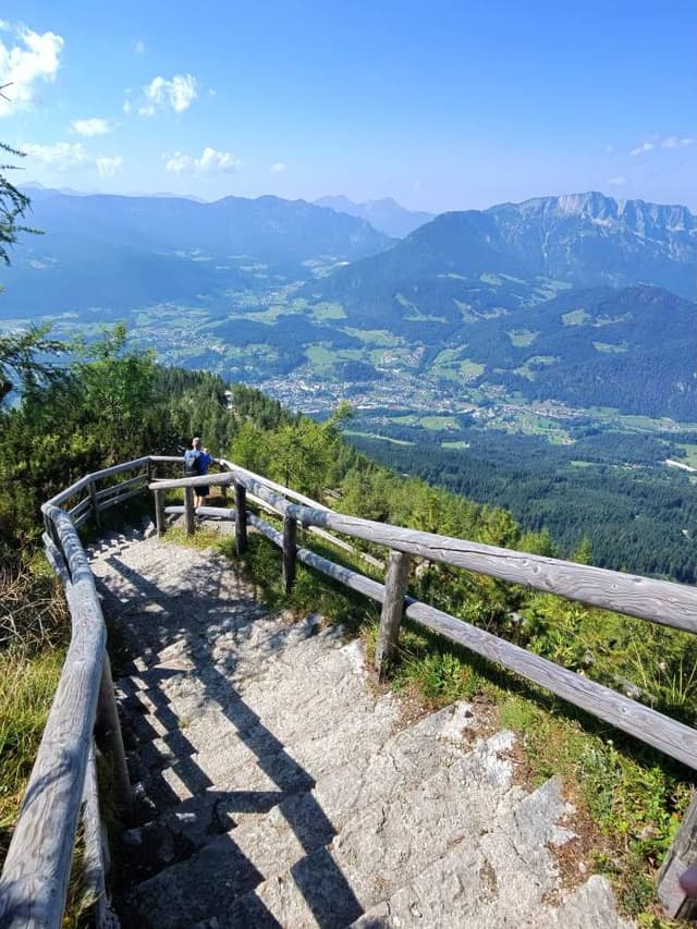 Photo 4 by Andrew S. about renting a Mercedes Benz E Class in Germany (8/22/25)