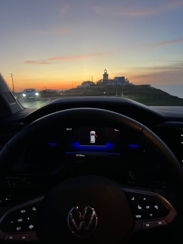 Фото 2 от Polina M. об аренде Renault Clio в Лиссабоне (18.02.25)