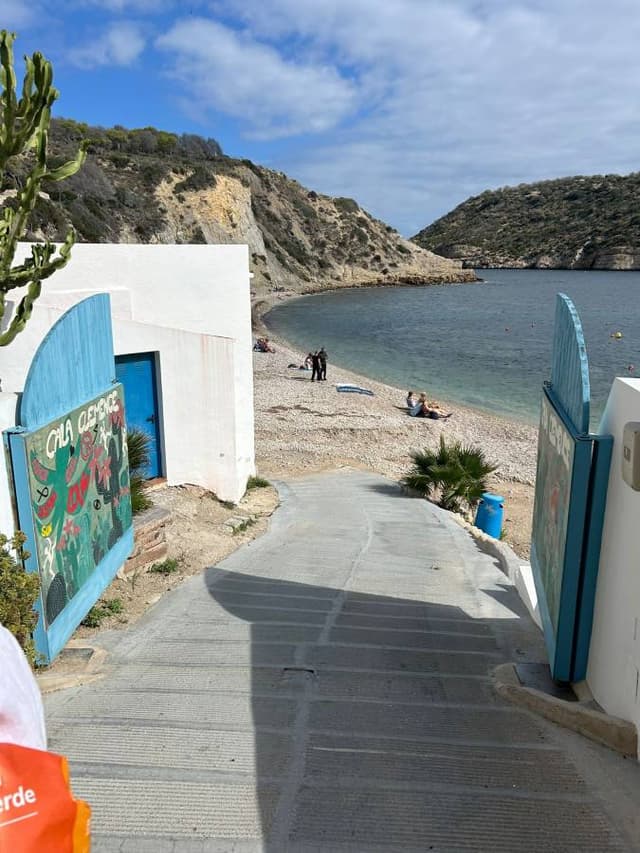 Photo 4 by Carole R. about renting a Ford Focus in Alicante (10/11/25)