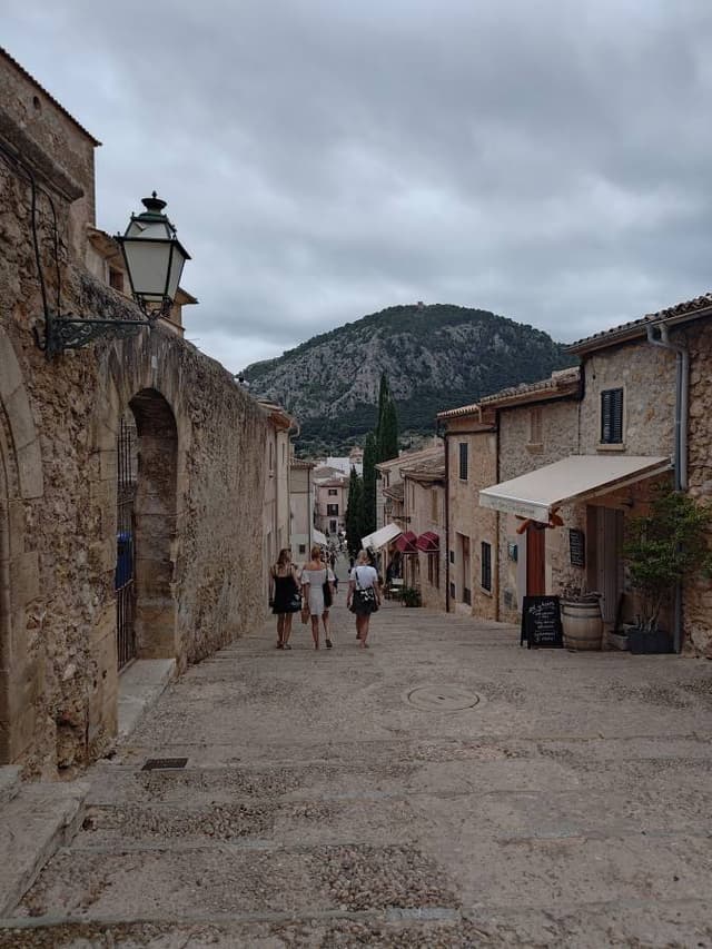 Photo by Lotta K. about renting a Hyundai Bayon in Mallorca (9/25/23)