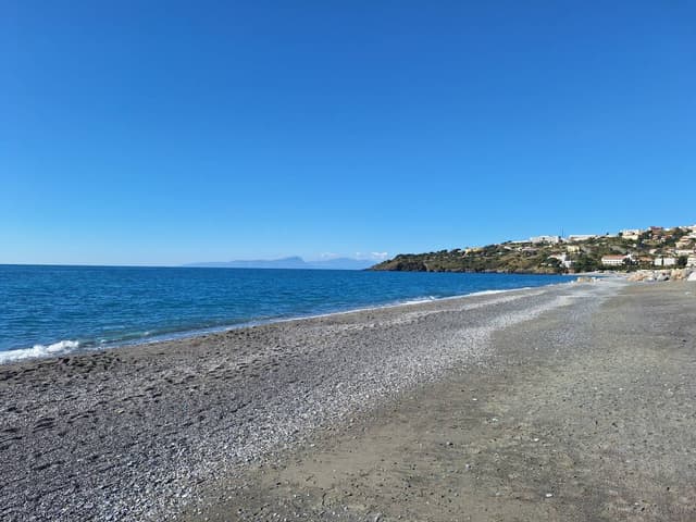 Photo 3 by Andrew H. about hiring a Volkswagen Golf at Naples Airport (20/02/24)