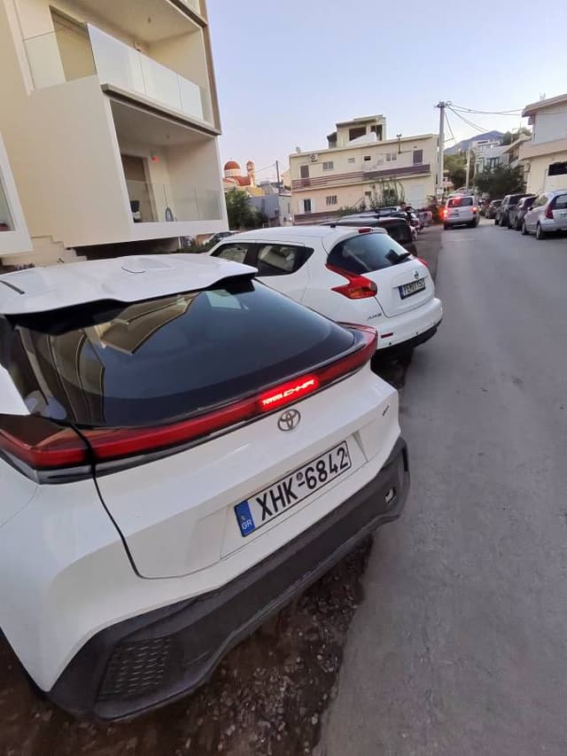 Photo 2 by Harri L. (10/20/25)