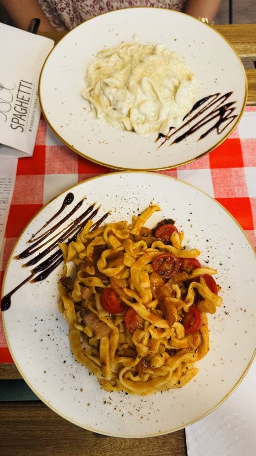 Photo 8 by Karol Jaimon J. about renting a Hyundai i20 at Podgorica Airport (7/21/25)