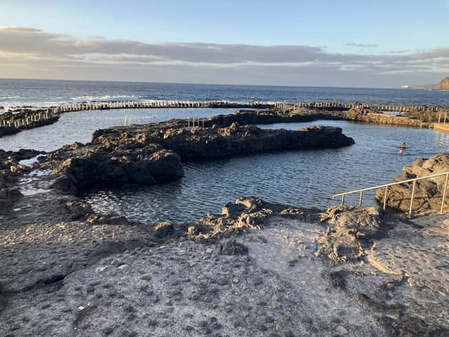Photo 9 by Sylvie S. about renting a Seat Ibiza in Gran Canaria (1/19/25)